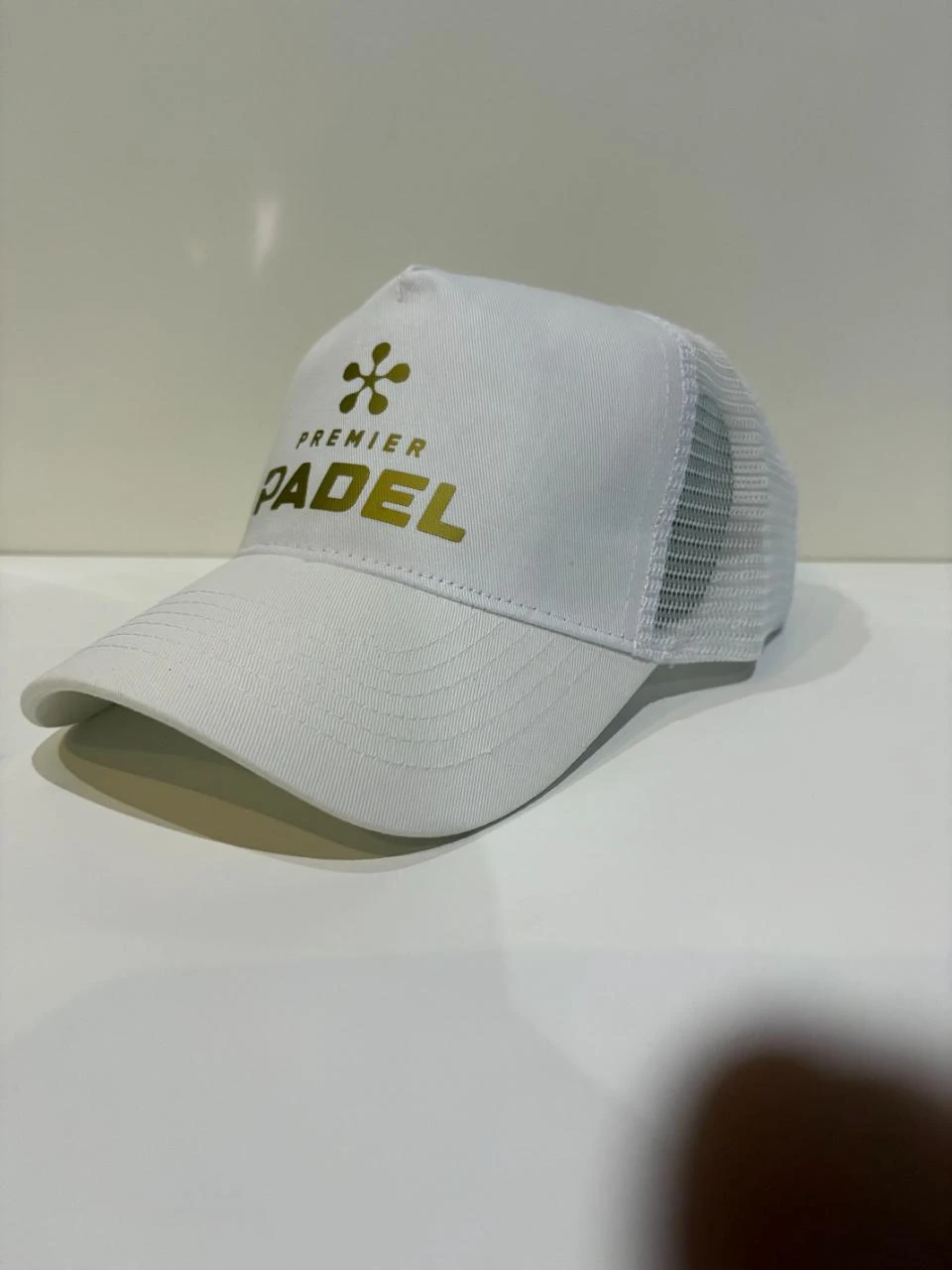 Premier Padel padel cap, P1, P2, P3, white and gold, one size fits all – photo 2